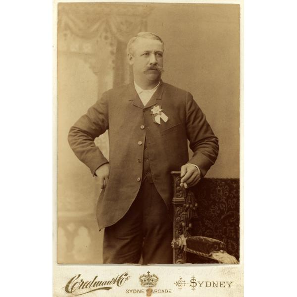 Portrait photograph of Matthew Porter in a suit. "Creelman & Co, Sydney Arcade, Sydney" is printed along the bottom.